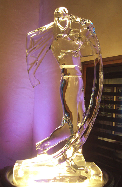 ice golfer sculpture